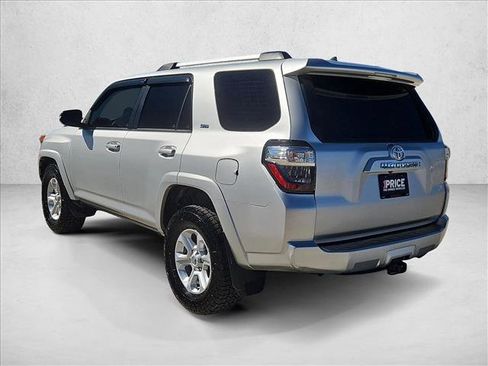 Used 2022 Toyota 4Runner SR5 Premium image 8