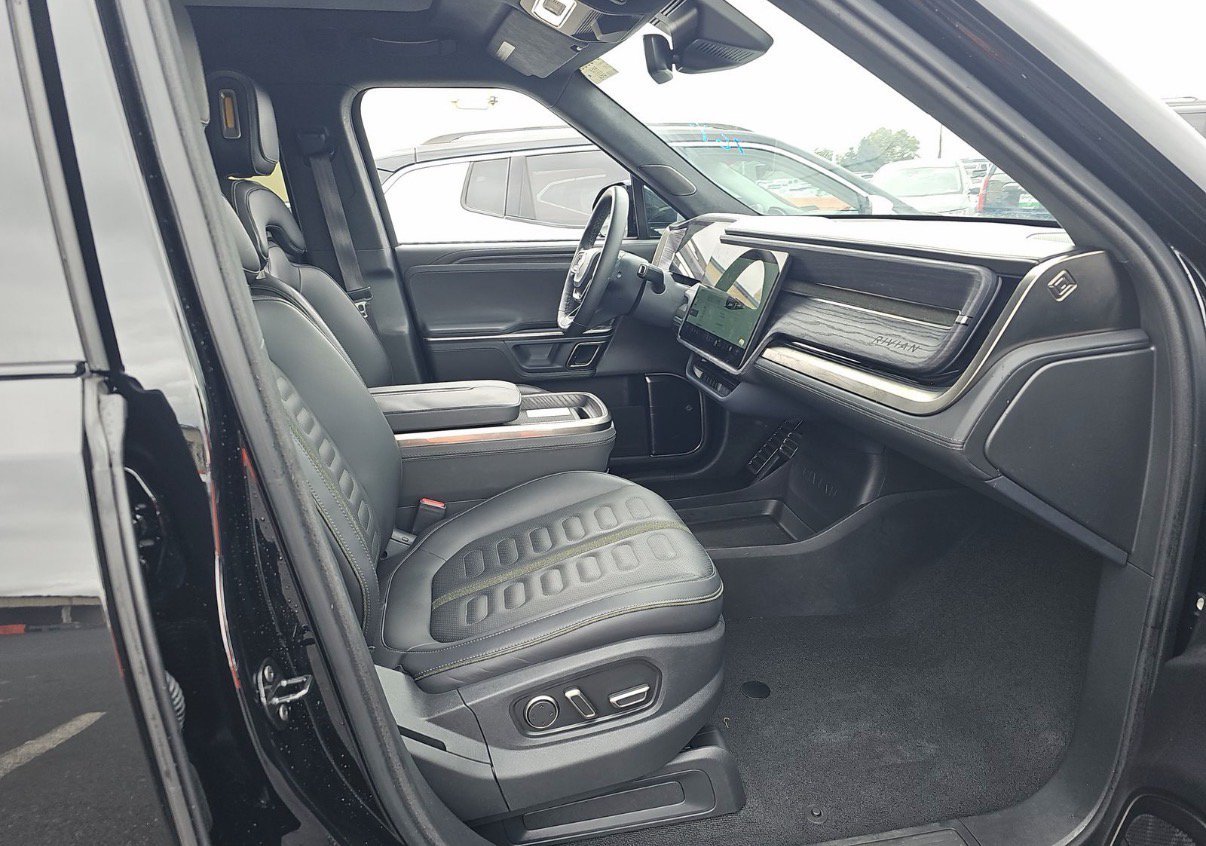 Used 2024 Rivian R1S Adventure Quad AWD/4WD image 9