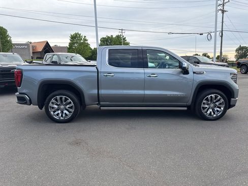 Used 2026 GMC Sierra 1500 Denali w/ Denali Reserve Package AWD/4WD image 6