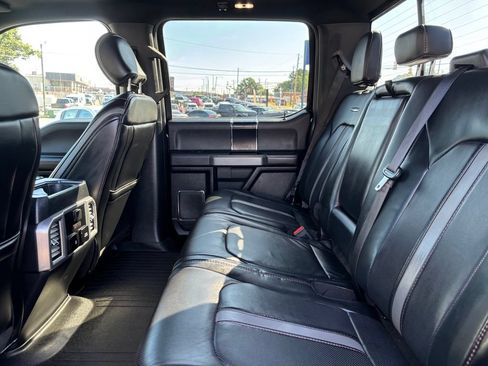 Used 2018 Ford F150 Platinum w/ Equipment Group 701A Luxury AWD/4WD image 24