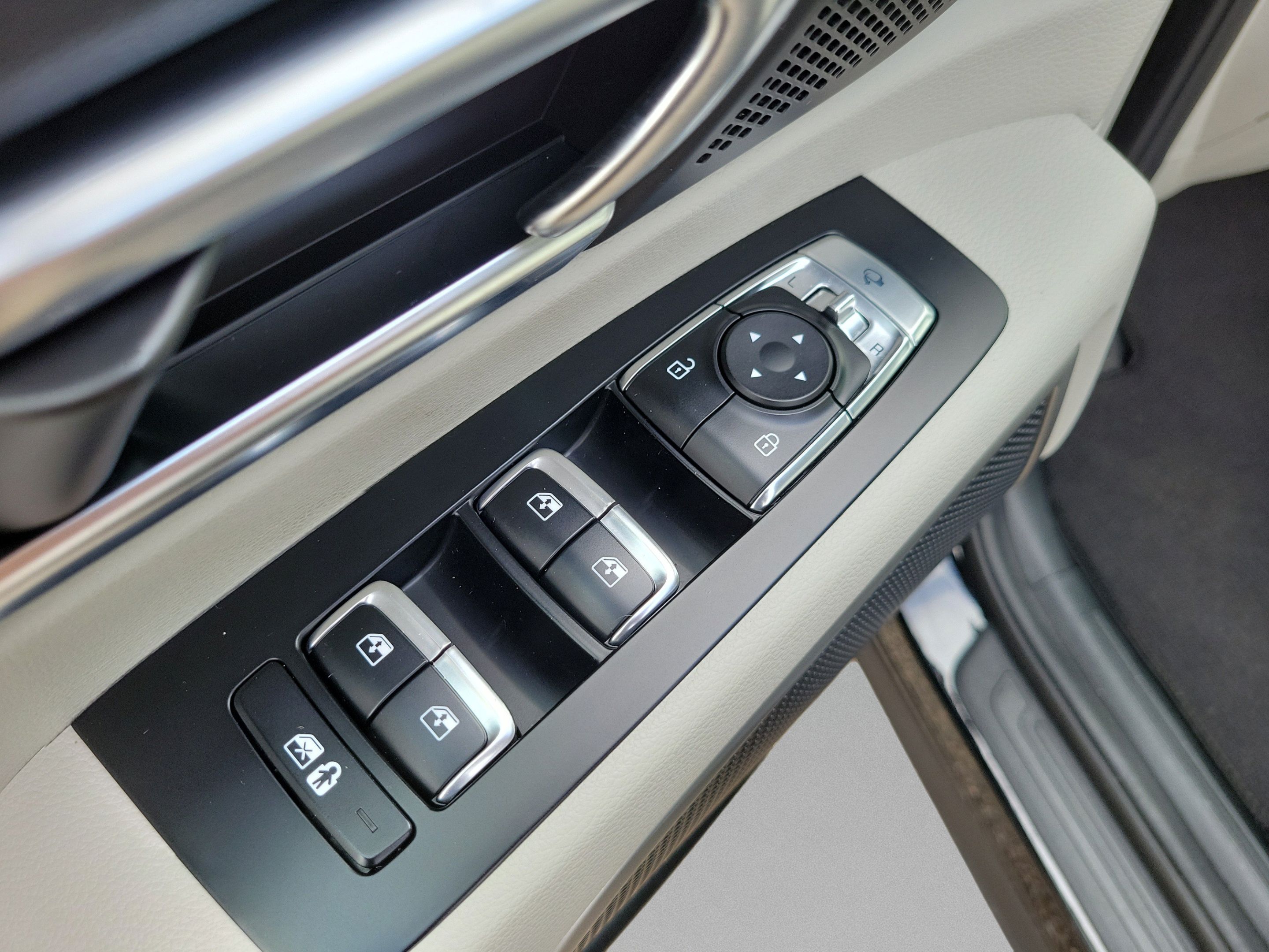 Used 2022 Kia Telluride EX w/ EX Premium Package FWD image 24