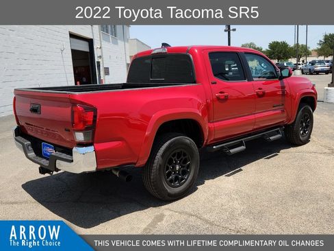 Used 2022 Toyota Tacoma SR5 RWD image 13
