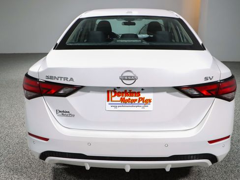 Used 2024 Nissan Sentra SV FWD image 8