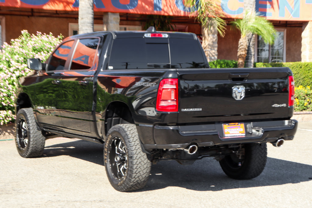 Used 2023 RAM 1500 Laramie AWD/4WD image 7