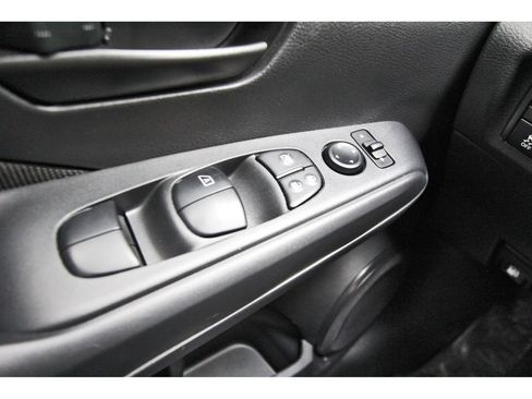 Used 2025 Nissan Kicks Play S FWD image 19