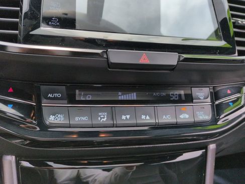 Used 2016 Honda Accord EX-L image 25