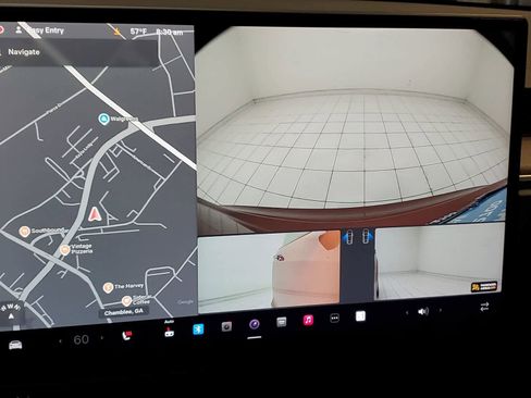 Used 2021 Tesla Model S Plaid image 5