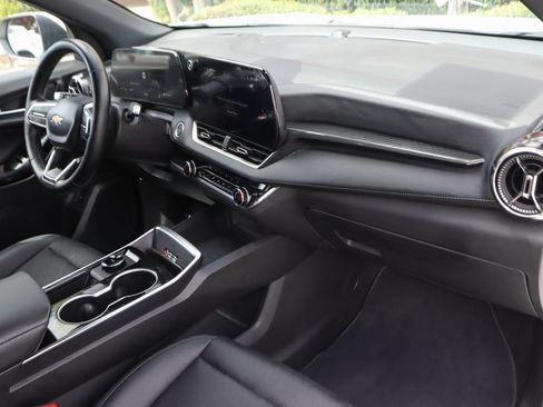 Used 2026 Chevrolet Equinox LT w/ Convenience Package II AWD/4WD image 33