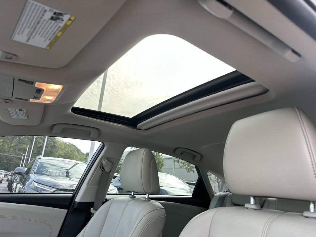 Used 2016 Toyota Avalon XLE Premium FWD image 23