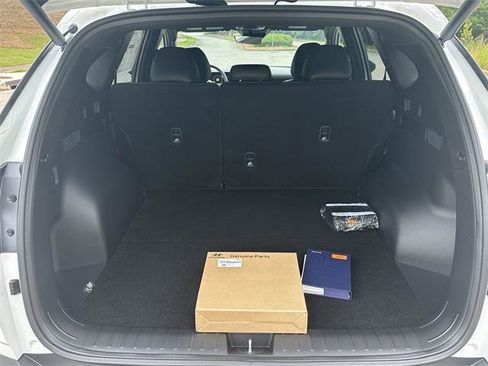 New 2025 Hyundai Tucson XRT image 18