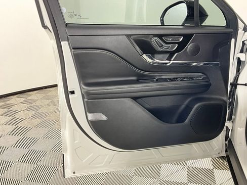 Used 2023 Lincoln Corsair FWD image 18