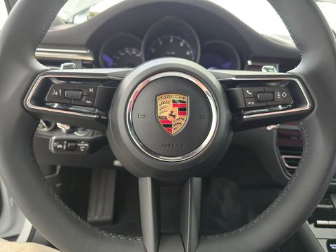 New 2026 Porsche Macan image 15
