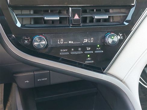 Used 2023 Toyota Camry LE image 24