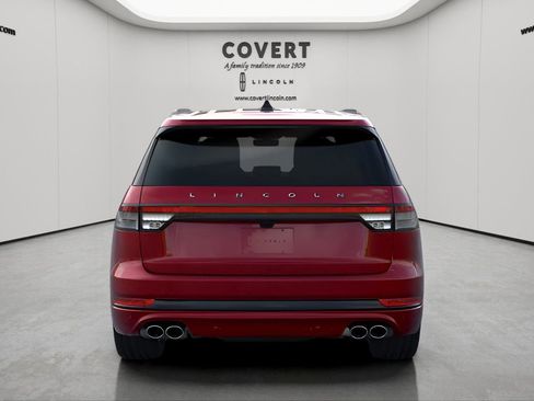 New 2025 Lincoln Aviator 2WD w/ Jet Appearance Package image 5