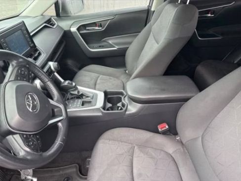 Used 2019 Toyota RAV4 XLE w/ Convenience Package AWD/4WD image 5