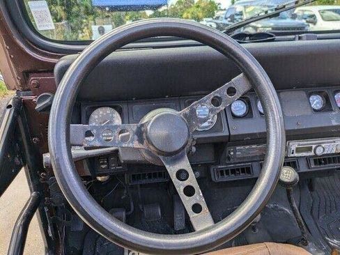 Used 1989 Jeep Wrangler 4WD image 18