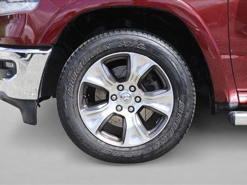 Used 2020 RAM 1500 Laramie AWD/4WD image 9