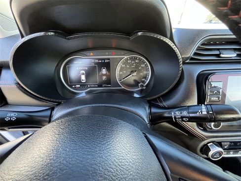 Used 2024 Nissan Versa SR w/ Trunk Package image 18