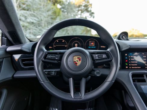 Certified 2024 Porsche Taycan GTS image 29