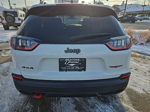 Used 2019 Jeep Cherokee Trailhawk w/ Comfort/Convenience Group image 14