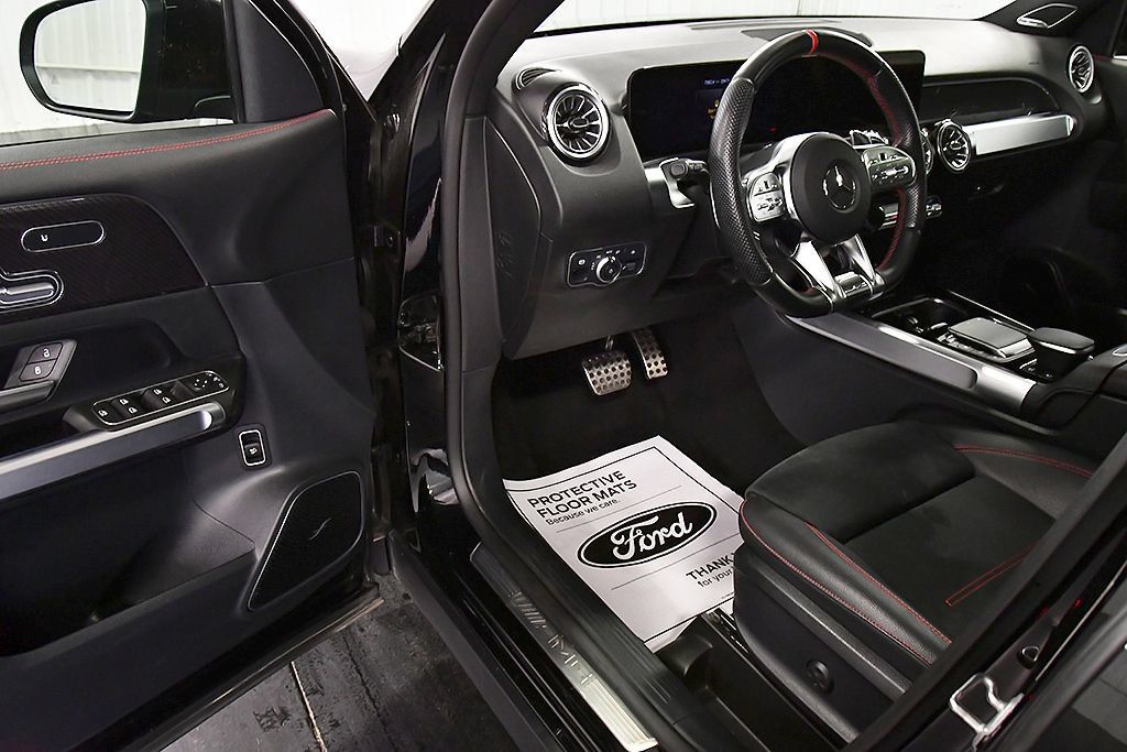 Used 2023 Mercedes-Benz GLB 35 AMG 4MATIC image 15