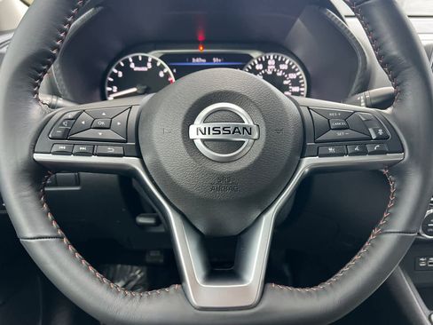 Used 2023 Nissan Sentra SR w/ Electronics Package image 26