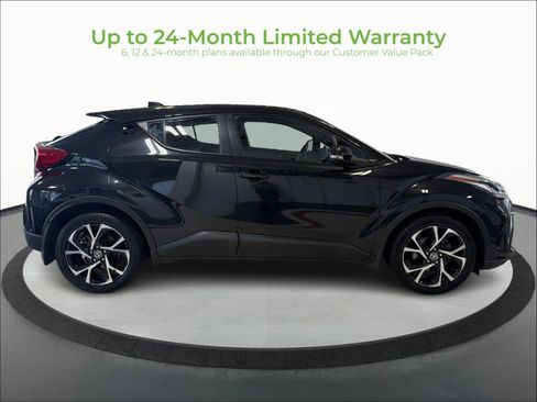Used 2021 Toyota C-HR XLE FWD image 8