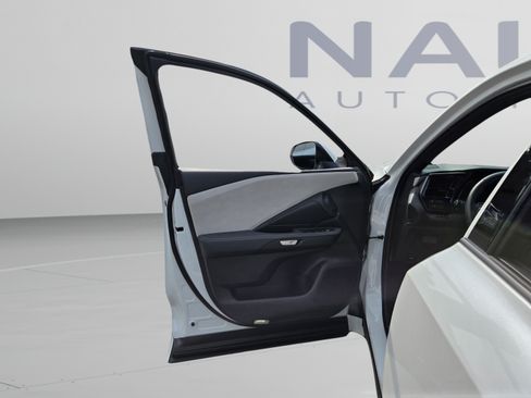 Certified 2025 Lexus TX 350 FWD w/ Technology Package image 8