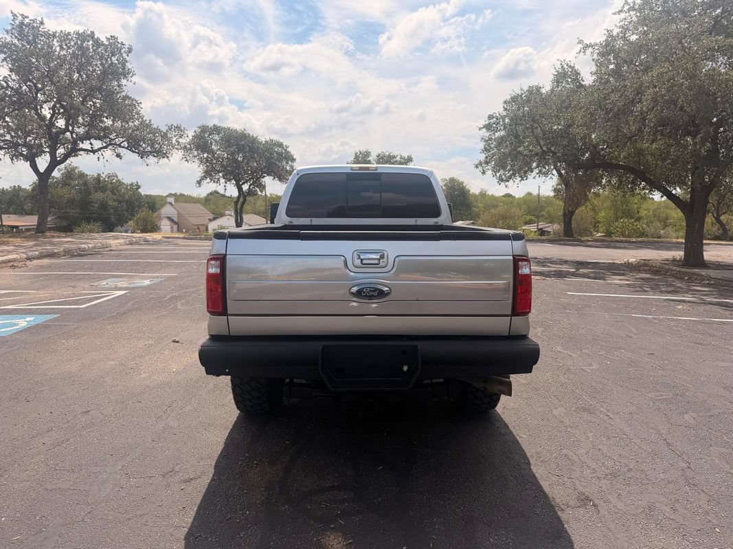 Used 2015 Ford F350 Platinum AWD/4WD image 6