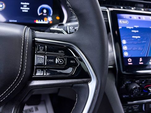 Used 2023 Jeep Grand Cherokee Overland image 32