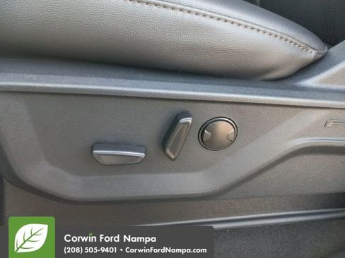 New 2026 Ford F250 Lariat w/ Chrome Package image 12