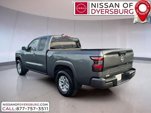Used 2024 Nissan Frontier SV image 5