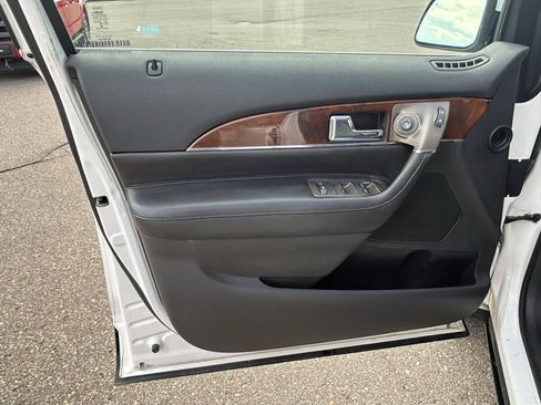 Used 2014 Lincoln MKX AWD w/ Equipment Group 101A image 14