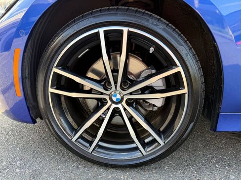 Used 2019 BMW 330i xDrive Sedan w/ M Sport Package AWD/4WD image 9