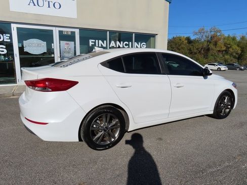 Used 2018 Hyundai Elantra SEL image 9