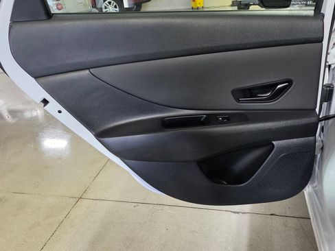 Certified 2025 Hyundai Elantra Sport FWD image 13