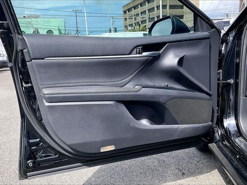 Used 2018 Toyota Camry Hybrid FWD image 27
