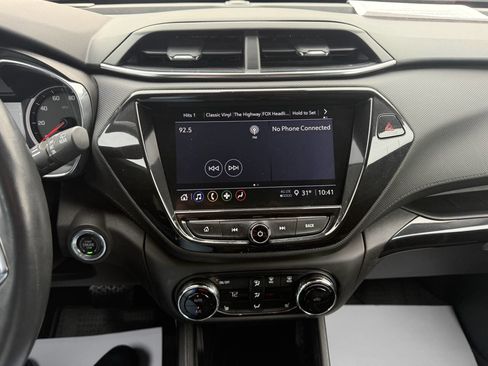 Used 2023 Chevrolet TrailBlazer LT w/ Sun and Liftgate Package image 27