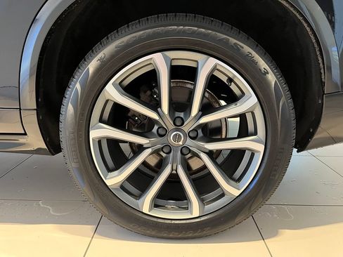 Used 2019 Volvo XC90 T6 Momentum w/ Protection Package AWD/4WD image 16