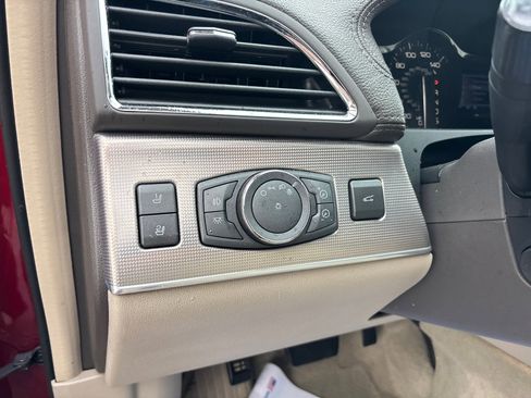 Used 2013 Lincoln MKX FWD image 14