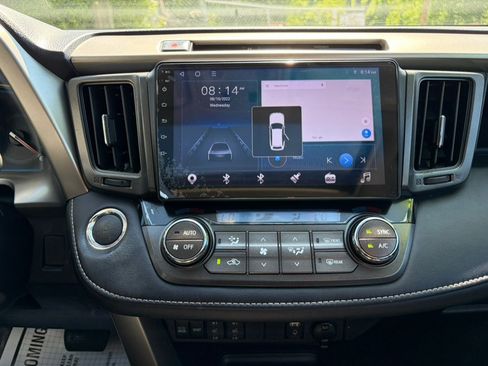 Used 2013 Toyota RAV4 Limited AWD/4WD image 30