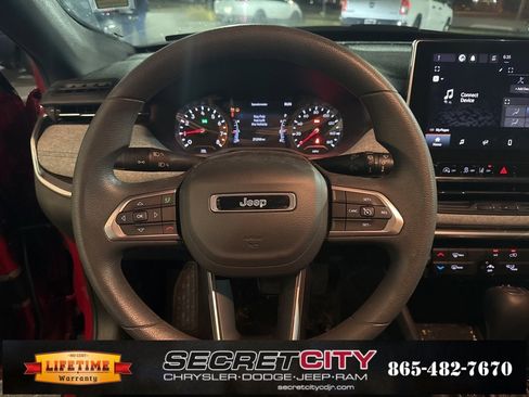 Used 2023 Jeep Compass Sport image 34