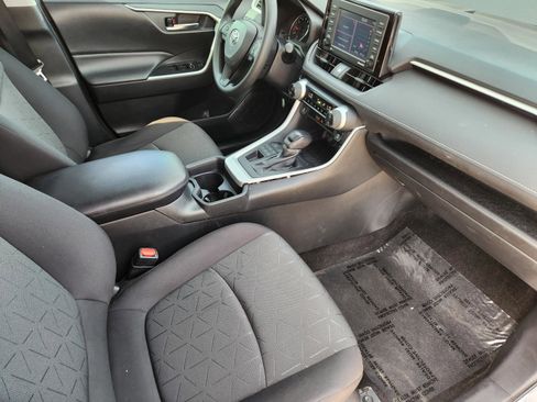 Used 2021 Toyota RAV4 XLE image 7