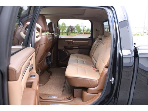 Used 2019 RAM 1500 Limited AWD/4WD image 12