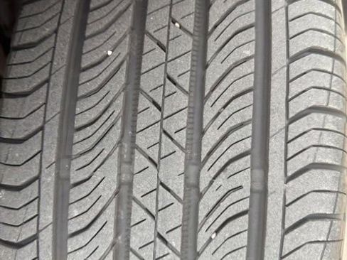 Used 2024 Jeep Compass Limited w/ Sun and Sound Group image 18