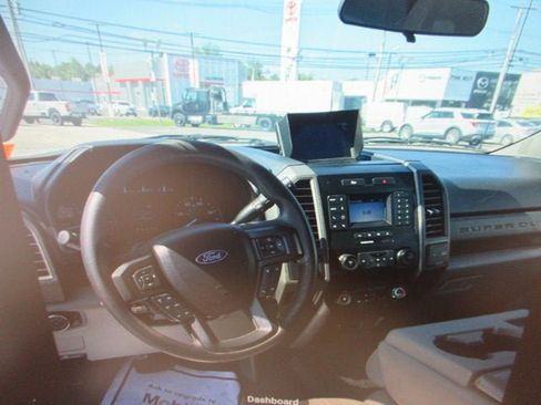 Used 2020 Ford F350 XL w/ Power Equipment Group AWD/4WD image 8
