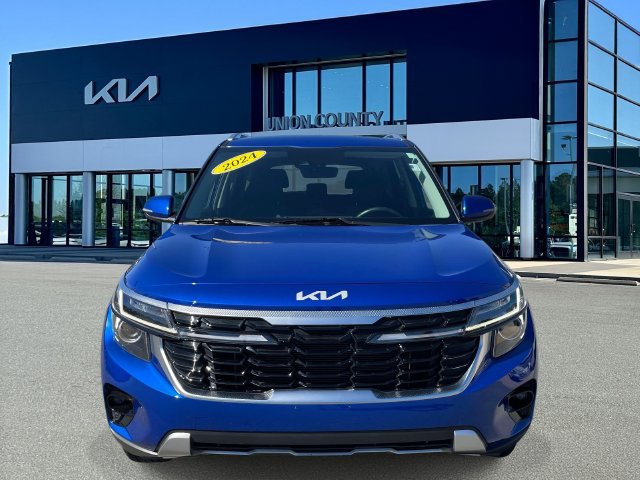 Certified 2024 Kia Seltos S FWD image 2