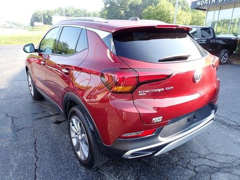 Certified 2022 Buick Encore GX Essence w/ Experience Buick Package image 3