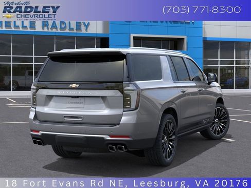 New 2026 Chevrolet Suburban High Country image 4