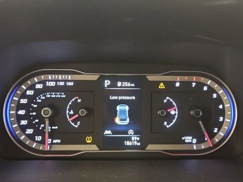 Used 2023 Hyundai Tucson SEL w/ Cargo Package AWD/4WD image 11